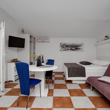 Apartments By The Sea Drasnice, Makarska - 2581 Quarto foto